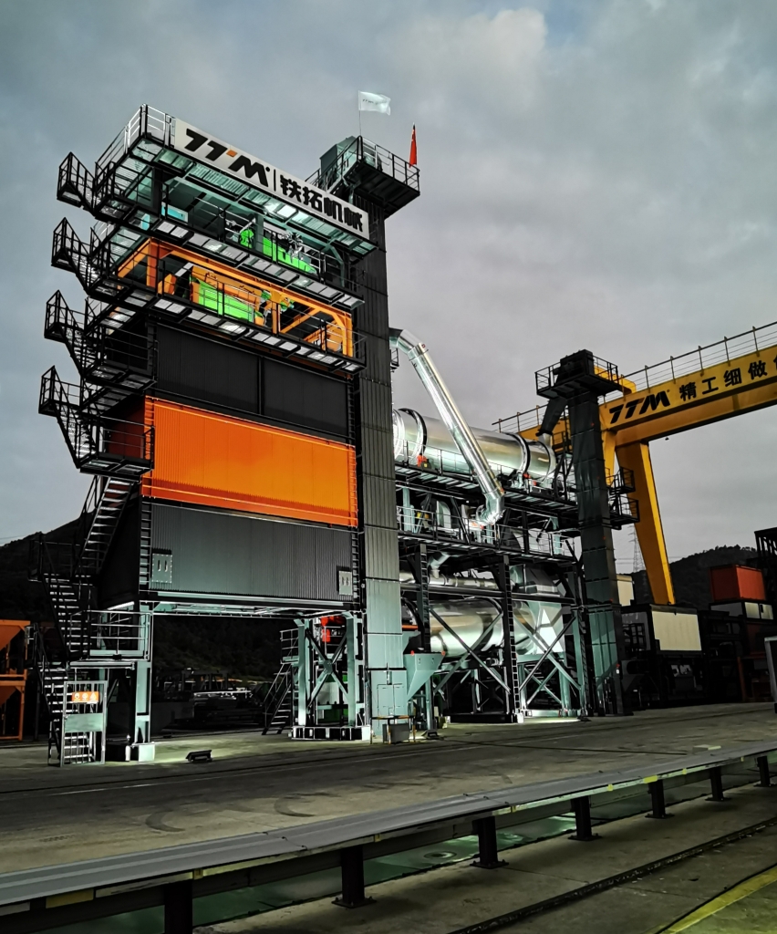 bauma CHINA 2020前夕，鐵拓機(jī)械泉州設(shè)備展區(qū)喜迎首批嘉賓蒞臨
